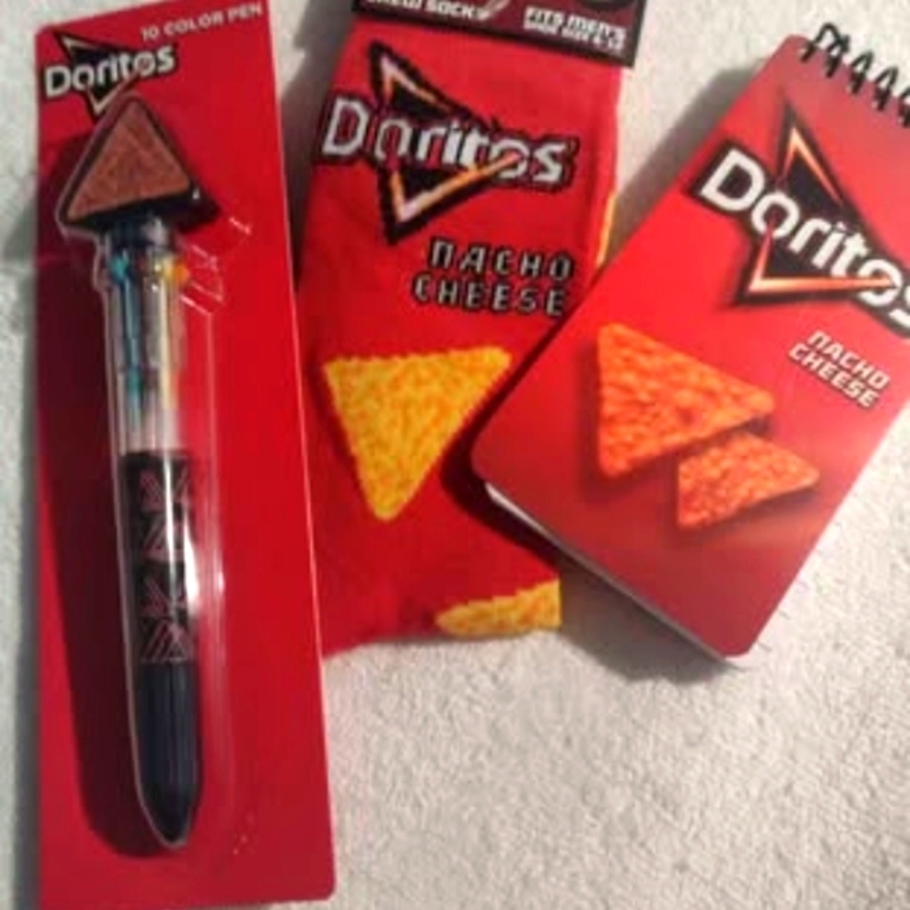 NEW !! Doritos Socks & Pen with 10 Colors & Notepad & FREE THANK YOU GIFT
